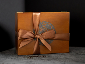 ZANDER BOX