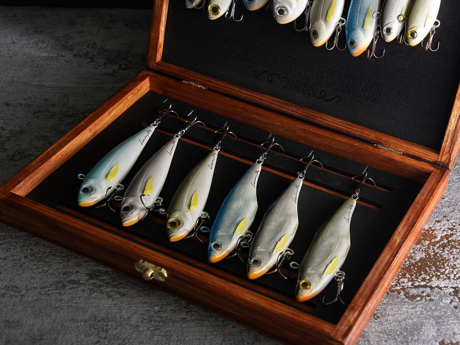 MEDIUM RIVER BOX POLIERTE BRONZE