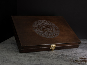 MEDIUM RIVER BOX CIEMNY BRĄZ